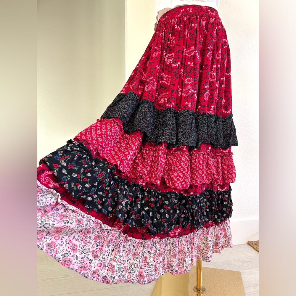 Sun River Co Western Bohemian Red Bandana Print Tiered Ruffle Midi Skirt Medium